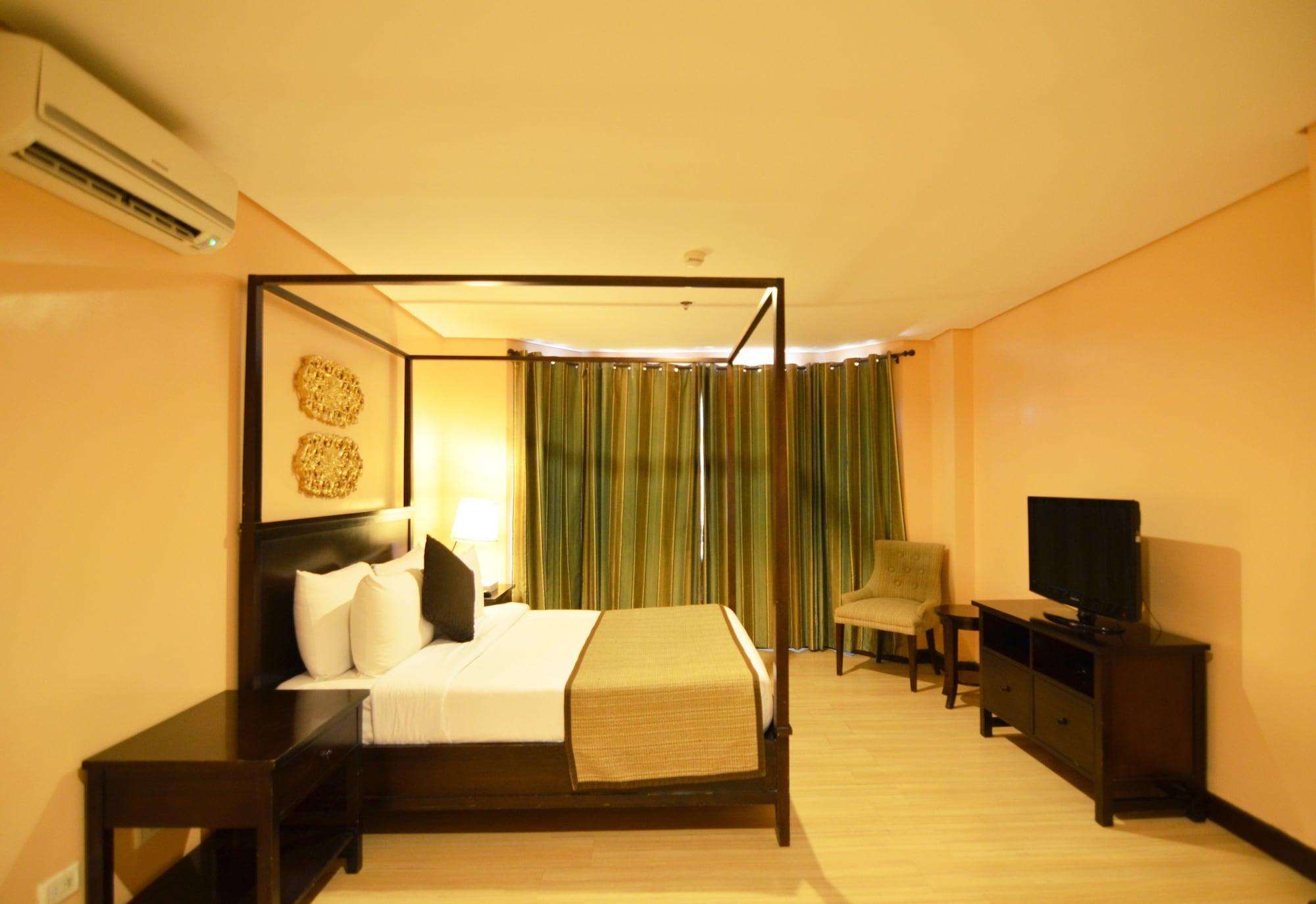 טגאיטאי Crosswinds Resort Suites מראה חיצוני תמונה