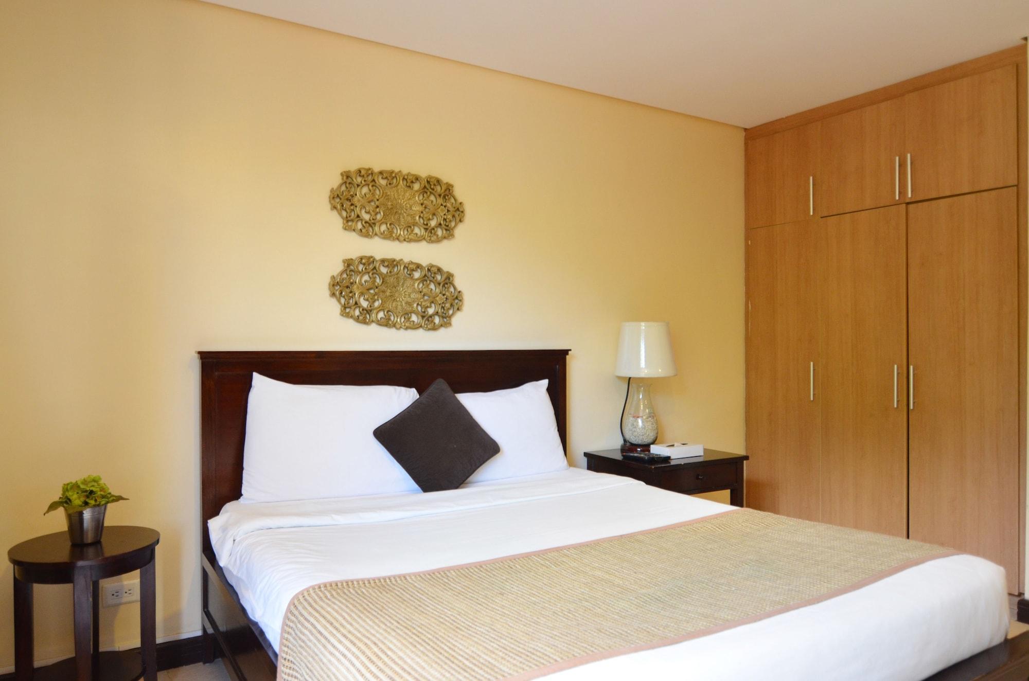טגאיטאי Crosswinds Resort Suites מראה חיצוני תמונה