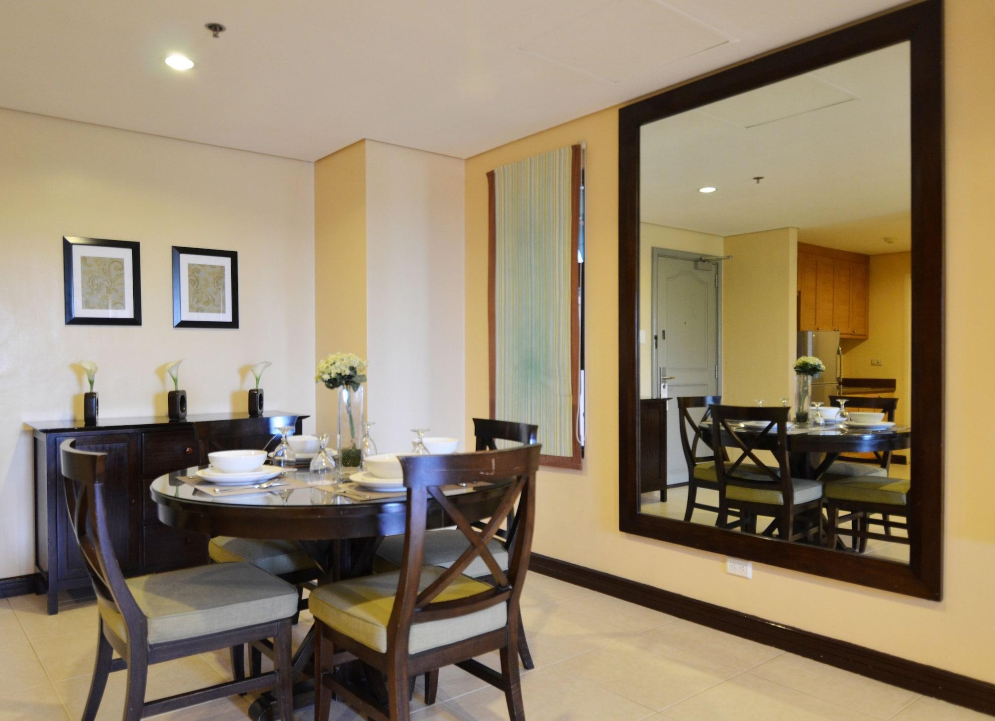 טגאיטאי Crosswinds Resort Suites מראה חיצוני תמונה