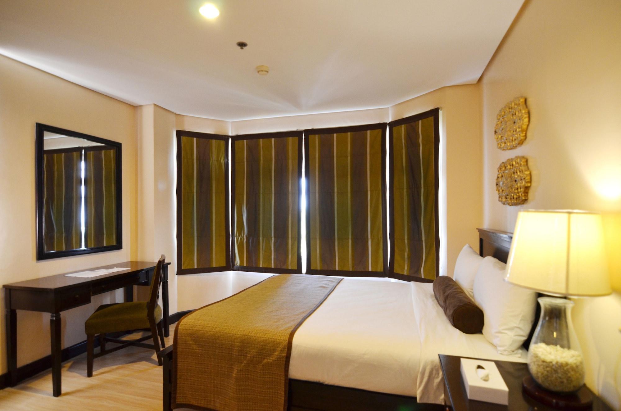 טגאיטאי Crosswinds Resort Suites מראה חיצוני תמונה