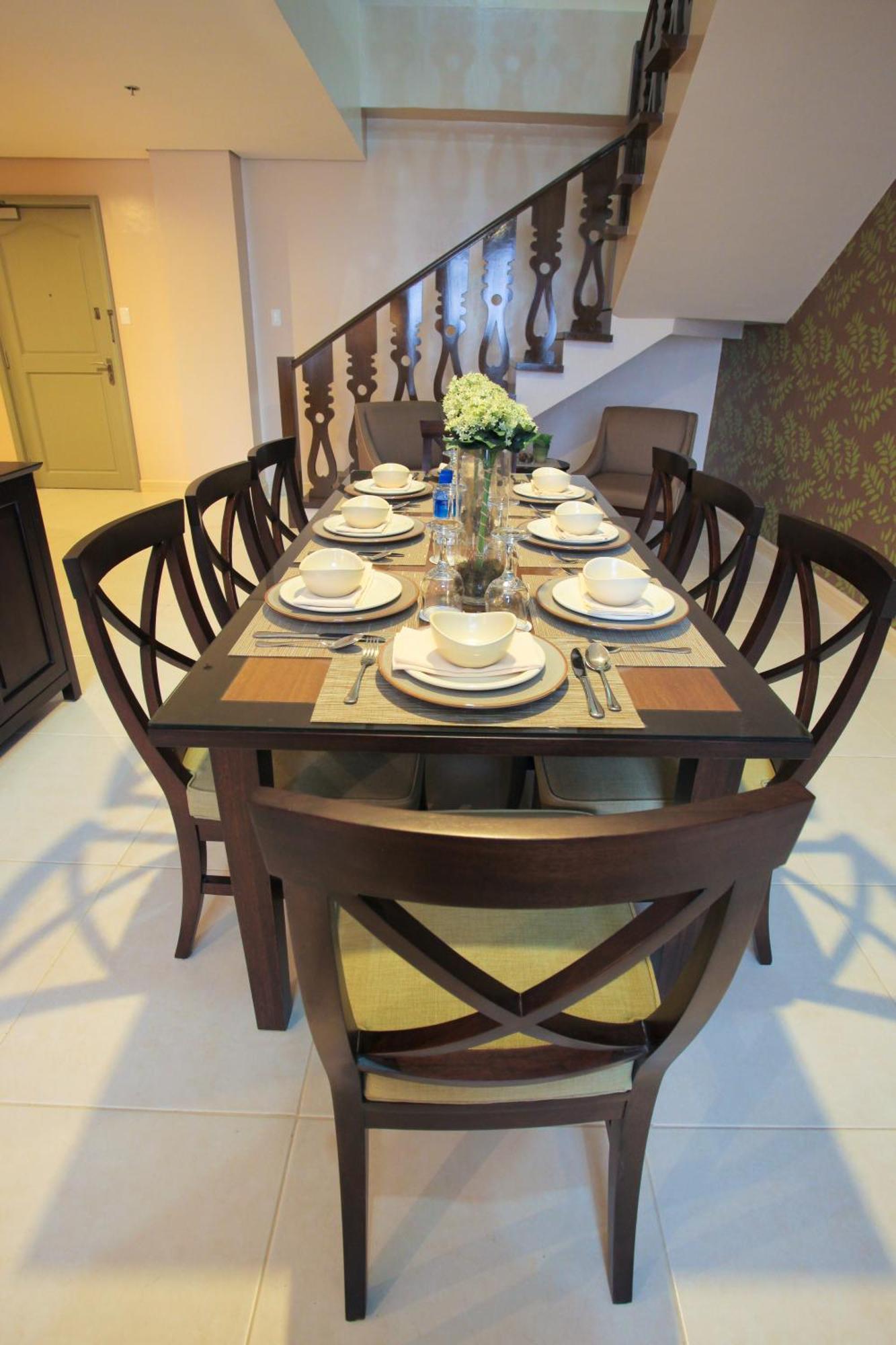 טגאיטאי Crosswinds Resort Suites מראה חיצוני תמונה
